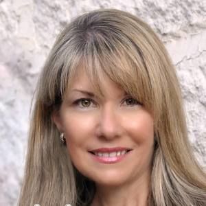 Meet your Posher, Joann